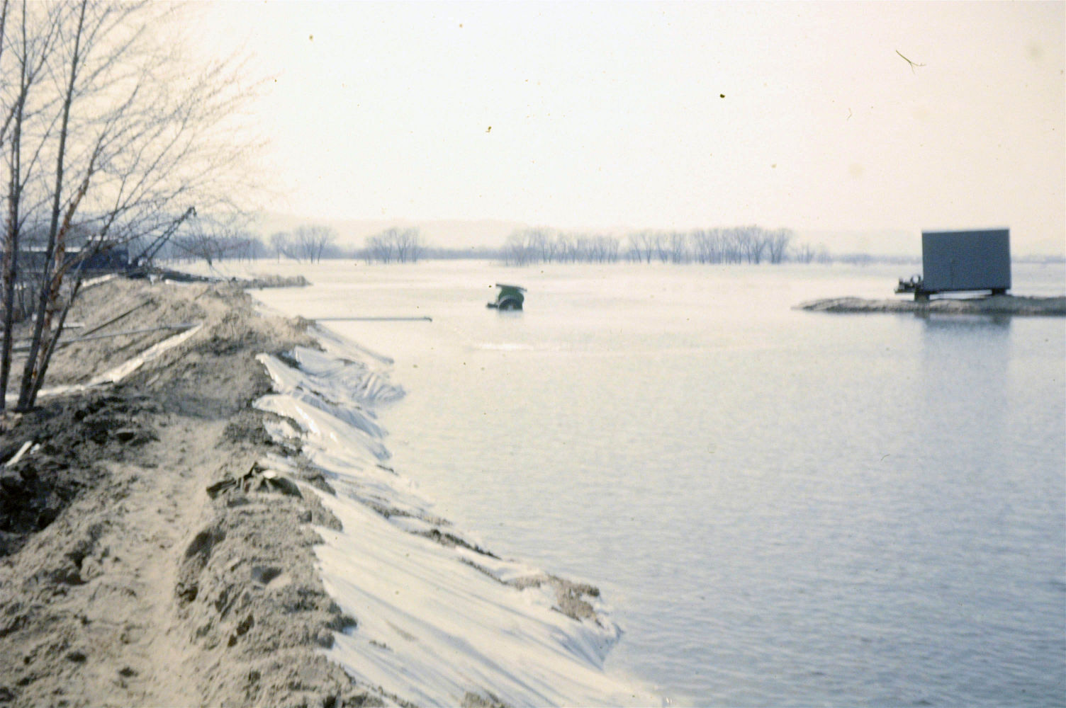 From Tribune files: Photos from the Great Flood of 1965